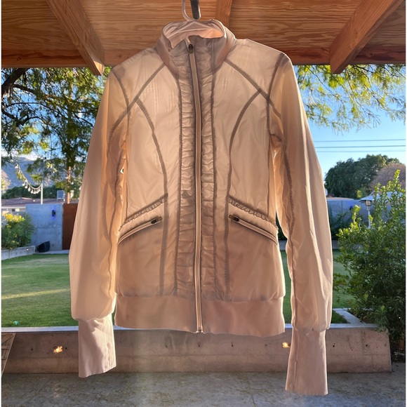 lululemon athletica Tops - Lululemon breaker